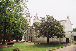 colonia_uruguay.jpg colonia_uruguay.jpg